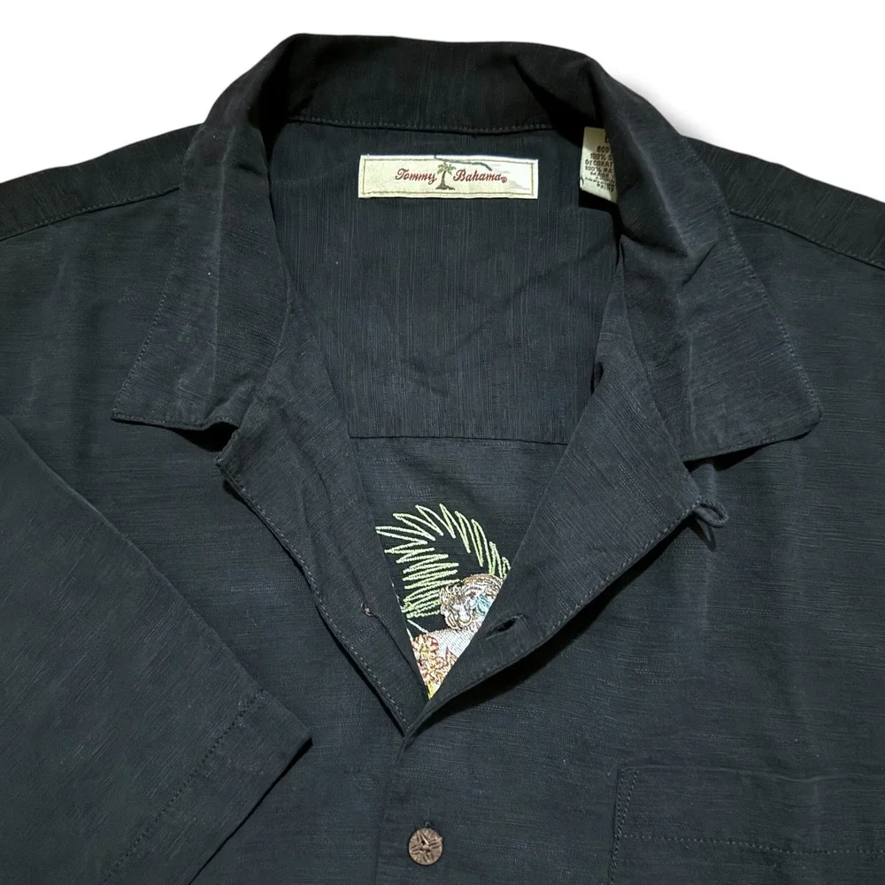 Tommy Bahama Men Large Silk Camp Shirt Black Off The Deep End Pin Up Embroidered - Picture 4 of 8